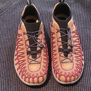 KEEN Men's Tan and Red Sandals